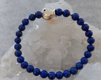Armband aus Lapislazuli-Perlen mit Silberfisch