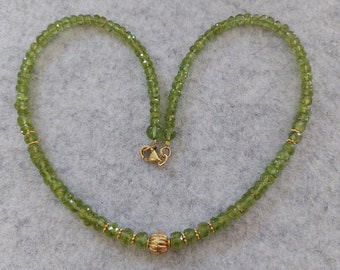 klassische Peridotkette mit vergoldetem Sterling Silber