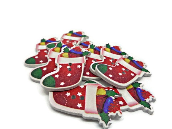 10 x Christmas Xmas Wood CHRISTMAS BAUBLE SHAPED Buttons Sewing Scrapbooking