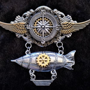 Stunning Steampunk Fantasy winged airship zeppelin pilot aviator medal pin badge brooch with silver compass charm