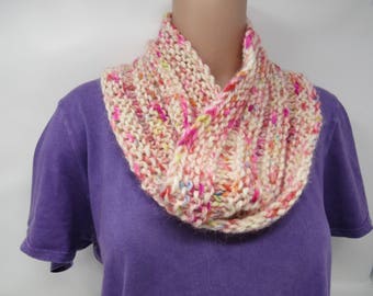 Handcrafted Knitted Cowl Shawl Wrap Ivory/Pink 100% Merino Wool Female Adult