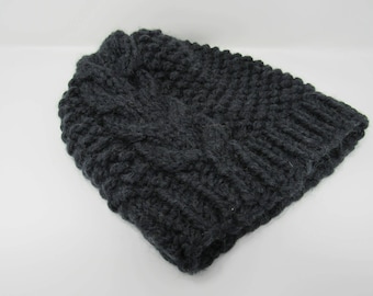 Handgefertigte Strickmütze Beanie schwarz strukturierter 100 % Merino Wolle weibliche Erwachsene