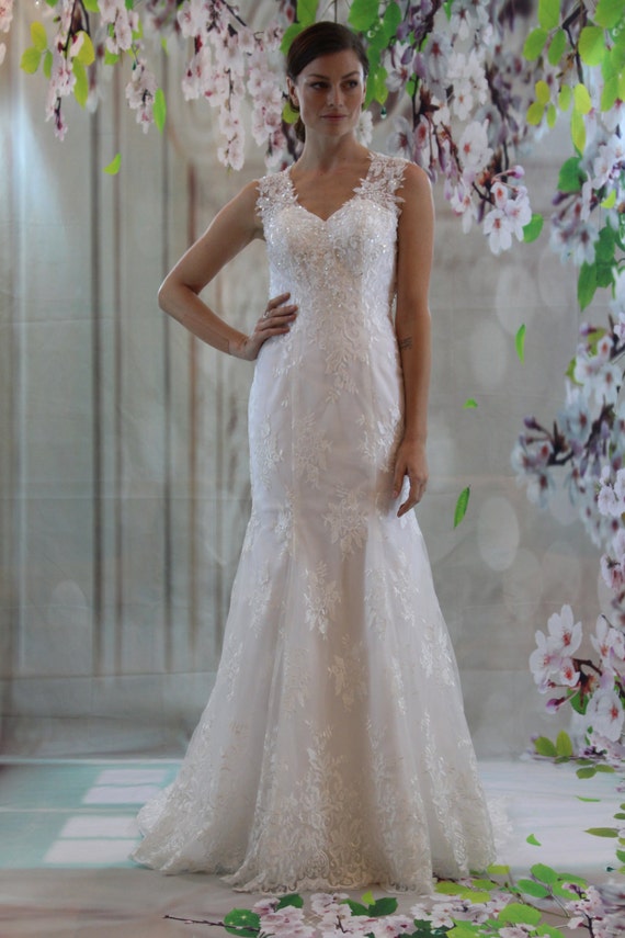 Strap Lace Sweetheart Neckline Bridal Gown Sexy Back Fit And Etsy