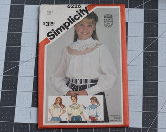 Retro 80's Simplicity Girls' lace trimmed blouses sewing pattern Number 6226 UNCUT size 8 Girl