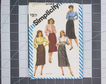 Retro 80's Simplicity misses' slim side buttoned skirts in three lengths sewing pattern number 6122 UNCUT size 8