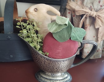 Primitive Folk Art Bunny Shelf Sitter