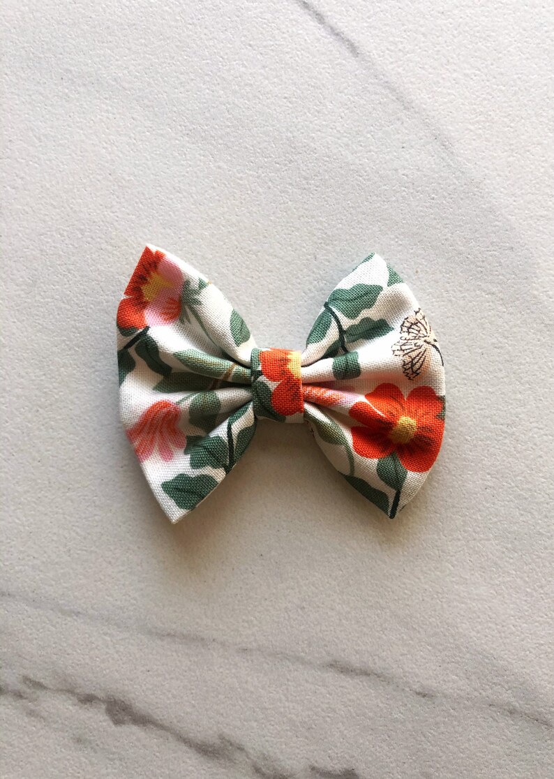 Rifle Paper Co Bow Primrose Ivory