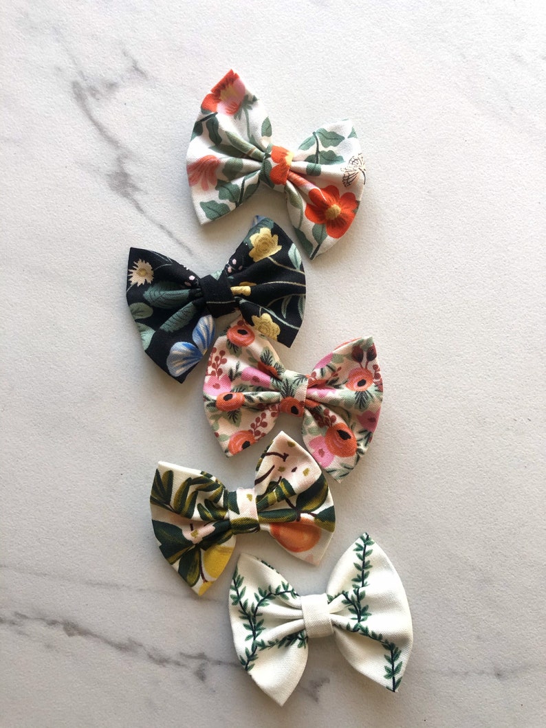 Rifle Paper Co Bow Primrose Ivory