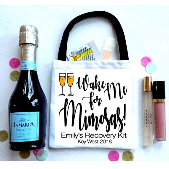 Best Christmas Gift Ideas for Bride to Be - Sunday Mimosas