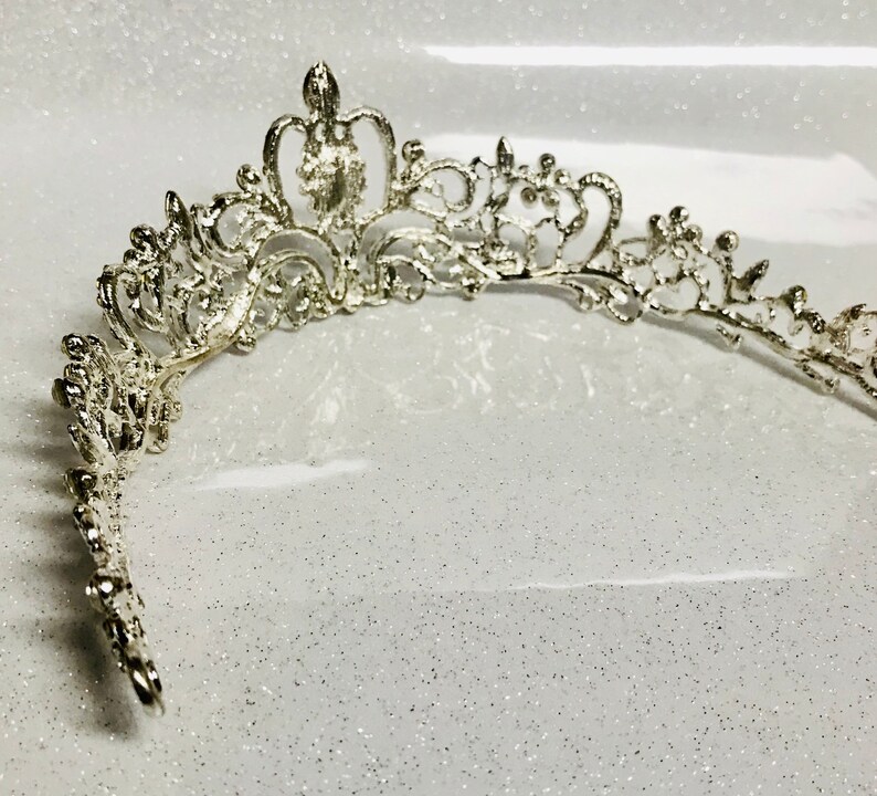 Free Free 282 Quinceanera Crown Svg SVG PNG EPS DXF File