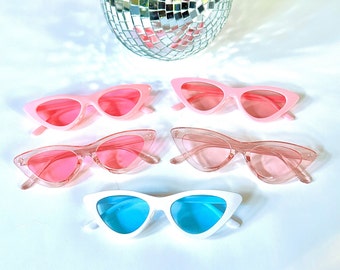 Bachelorette Sunglasses /Coastal Party Favors | Cat eye glasses | Bride Straw | Birthday favors / Birthday Party Glasses