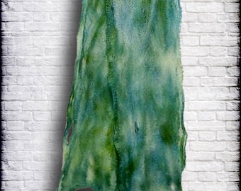 Scarf - Cobweb felt, hand-dyed Polwarth / Silk 'Succulent'