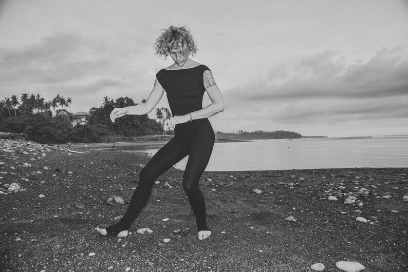 REI One Piece Bodysuit Yoga Clothing Sleeveless Black Bodysuit Open