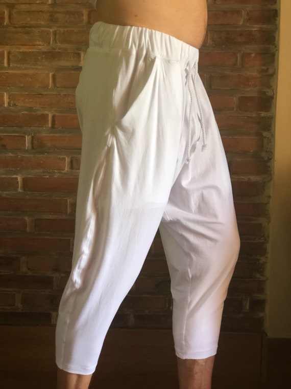 SHIDJO White Yoga Pants Men, Workout Comfy Pants, Yoga Wear Outfit, Dance  Pants, Short Pants Man, Short Trousers, 3/4 Pants Bamboo Pants Fo 