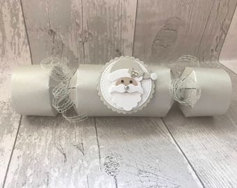 Christmas Crackers, Luxury Christmas Crackers, Crackers, Christmas Decor, Christmas Favours, Christmas Table Decorations, Place Card