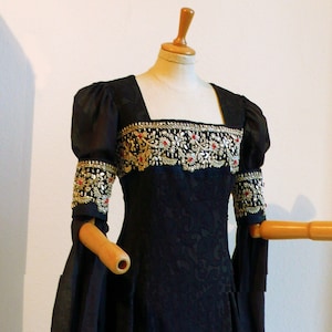 Black wedding dress medieval renaissance wedding dress elves Galadriel Arwen - made to measure