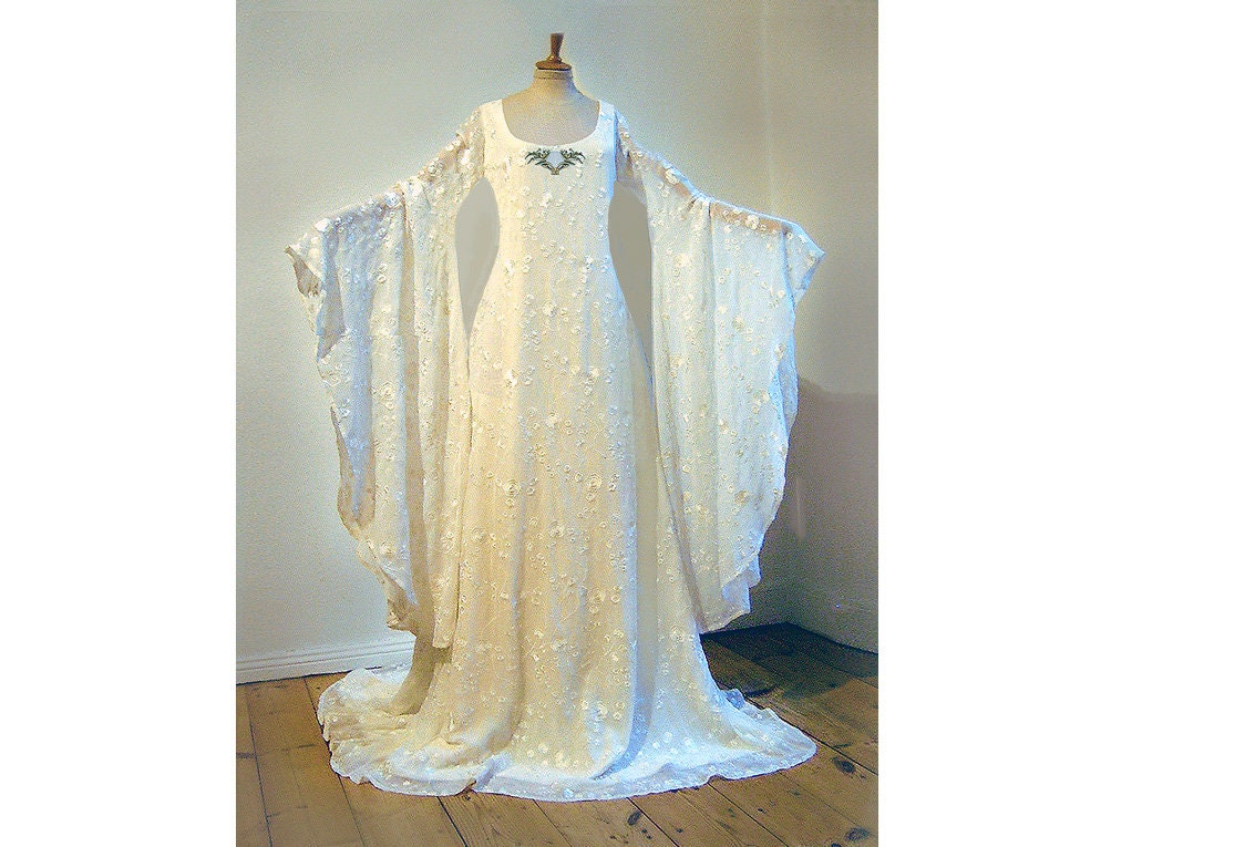 Galadriel Dress - Wedding Dress Lord of the Rings Elven Dress - Silk Made to Measure