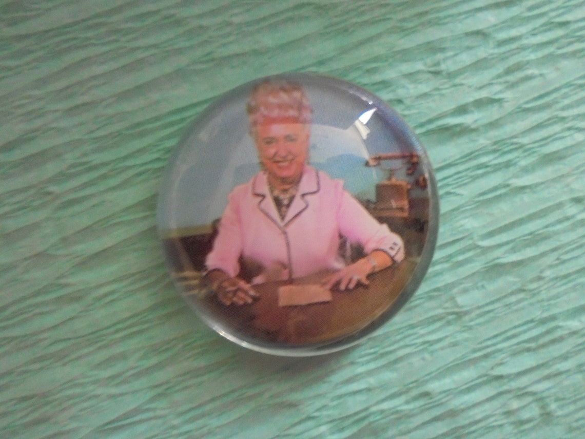 Retro 4 Circle Fridge Designs of American Life in Etsy