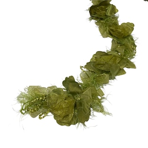 Botanical Gardens - decorative trim - trim by yard - green trim