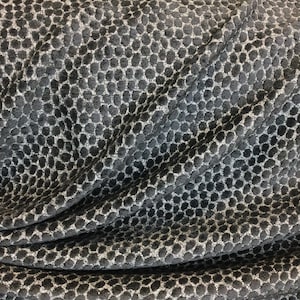 Dottie anthracite foncé - tissu d&#39;ameublement luxueux - anthracite - gris - tacheté - rembourrage - oreillers - métrage personnalisé - coussins