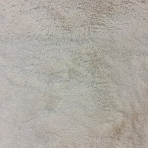 Off White Fur Faux Fur Soft Faux Fur Fabric by the Yard zdjęcie 2