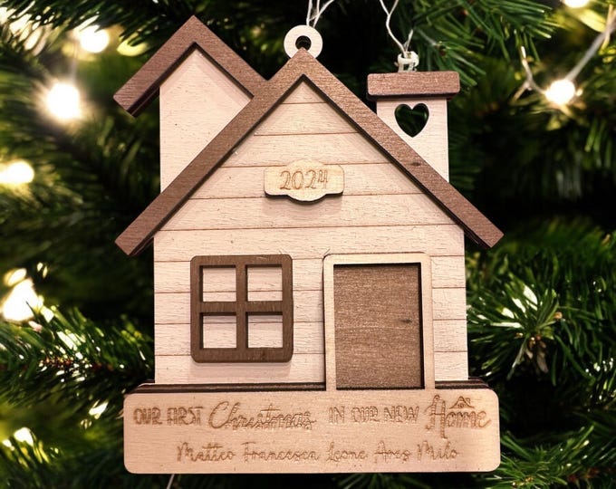 Personalized wooden decoration for your new home #firstchristmas #newhome