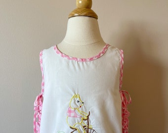 2T:  Vintage 1970s girls tank top with bear embroidery