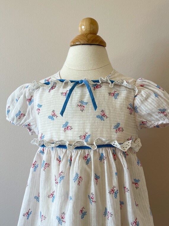 2T:  Floral dress with eyelet trim, 1940s, vintage