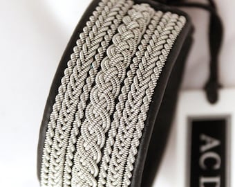 Sami bracelet VINDHEM handmade in Sweden, AC Design, genuine reindeer leather, wide saami bracelet, button from reindeer antler, custom made
