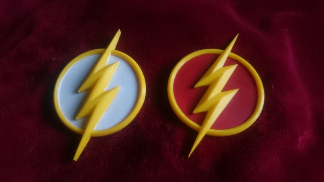 Flash CW Inspired 3D Printed Chest Emblem - Etsy Flash CW Inspired 3D Printed Chest Emblem - Etsy