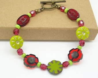 Red Bracelet, Green Bracelet, Flower Bracelet, Czech Glass Bracelet,Pansy Bracelet, Czech Beads, Ladies Bracelet, Wheel Bead Bracele.