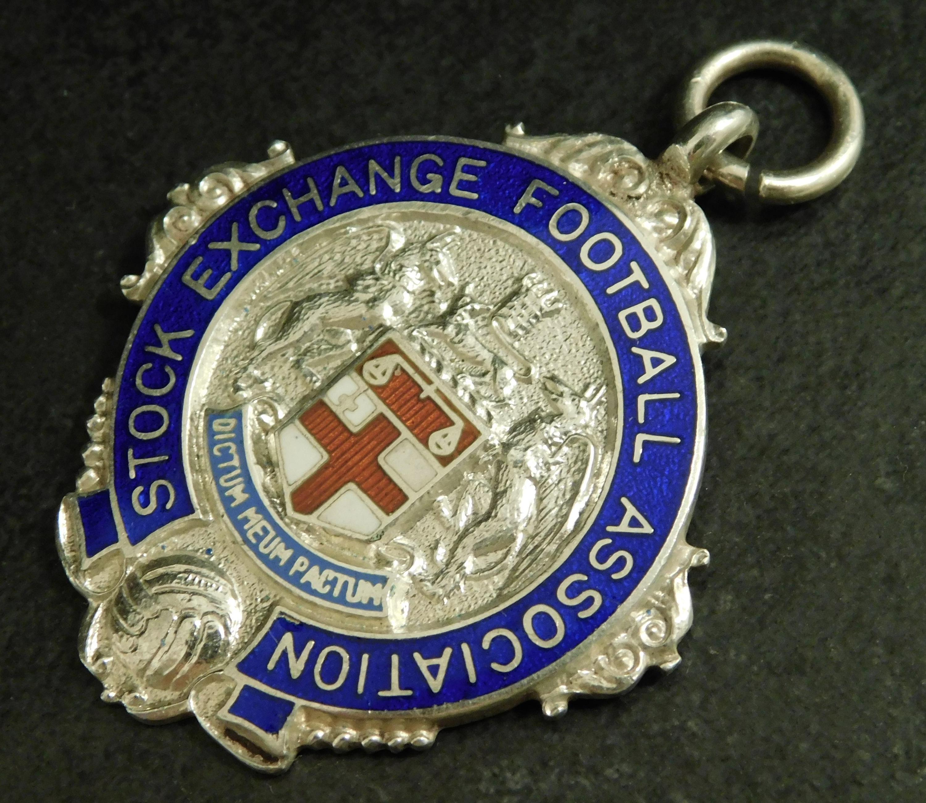 ソリッドシルバーエナメル懐中時計 アルバートフォブメダル 証券取引所 フットボール 1937年 (17767)