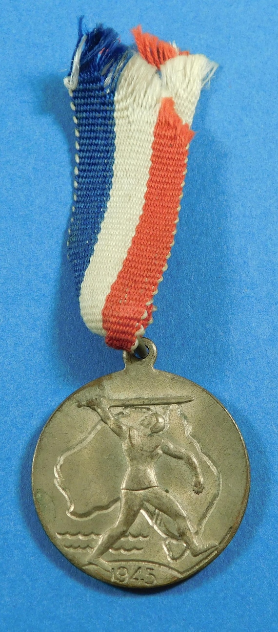 英国勲章・第二次世界大戦（1939～1945年）、刻印有、アンティーク 第