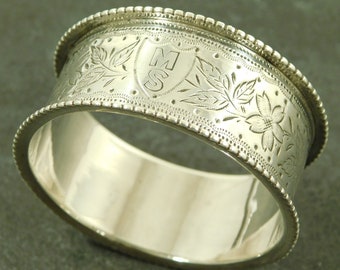 Antique Victorian Sterling Silver Floral Design Beaded Rim Serviette Napkin Ring (16147)