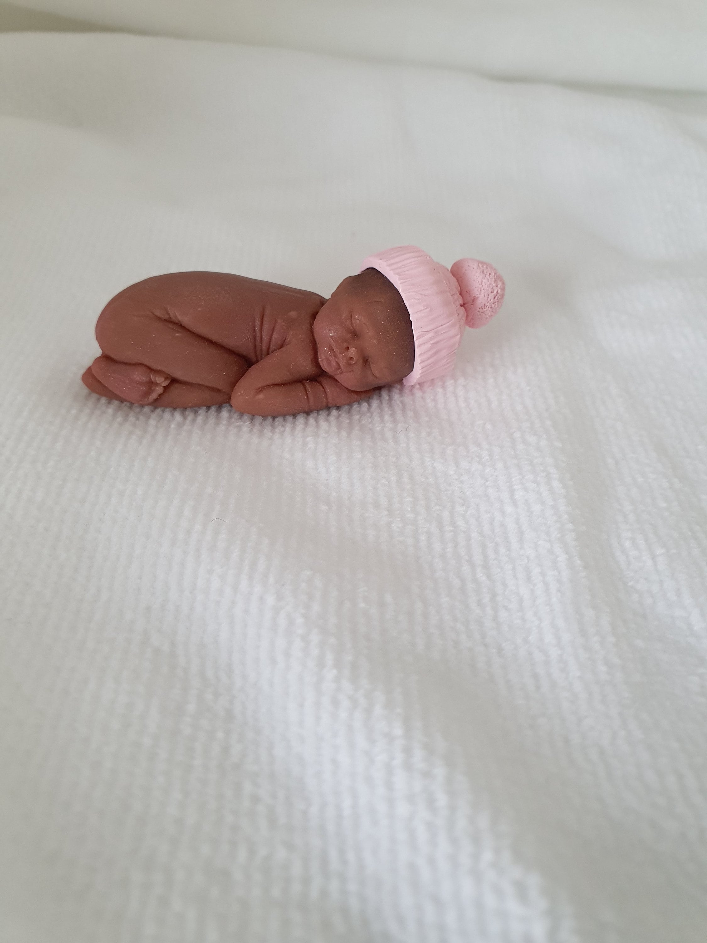 Handmade Ooak polymer clay Darker Skin, sleeping baby girl cake topper, baby shower, dolls house