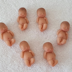 Handmade Ooak polymer fimo clay Tiny sleeping baby, dolls house