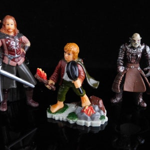 Vintage Toys, Collectible, The Lord of the Rings SET II, The Two Towers, Complete Series of 10 Figures, KINDER Surprise Figurines image 9