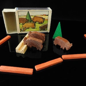 Wooden toy, wooden miniature toys, micro toys, COWS ON RANGE, collectible, table game, Made in Germany, 1950s, complete in original box