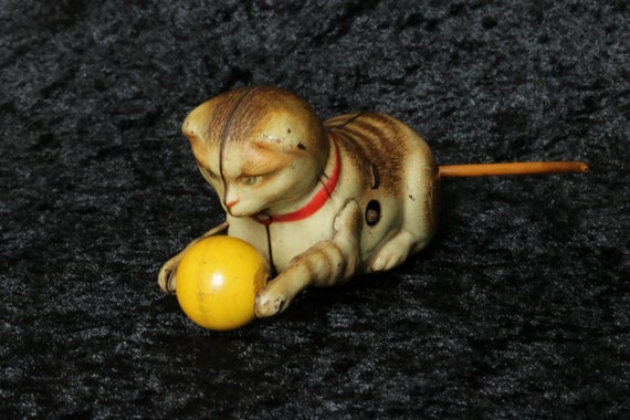 Vintage Toys, Collectible, US Zone Toys, Miniature Sheet Metal Cat