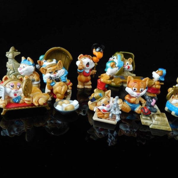 Vintage Toys, Collectible, MIAOGIZI, Egyptian CATS, with pizza, mummy, cleopatra, Complete Series of 10 Figures, KINDER Surprise Figurines