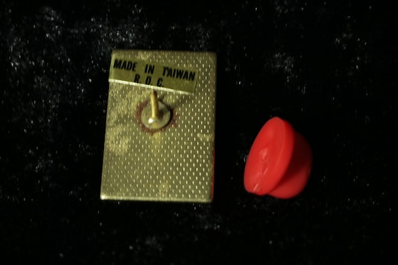 Vintage LOGO PIN, Miniature Toys, Love Teddy Pin, Teddy Hologram