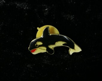 Vintage LOGO PIN, Promotion Badge, Miniature Toys, Killer Whale, Enamel Pin, Pinback Button, Patche, Pins, Badge, Clip Art, Comic Pin