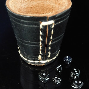 Table Game, collectible, Vintage Dice Table Game, miniatur dice cup with 6 pcs dices, made of Onyx, genuine leather, Germany, 1960s Toys