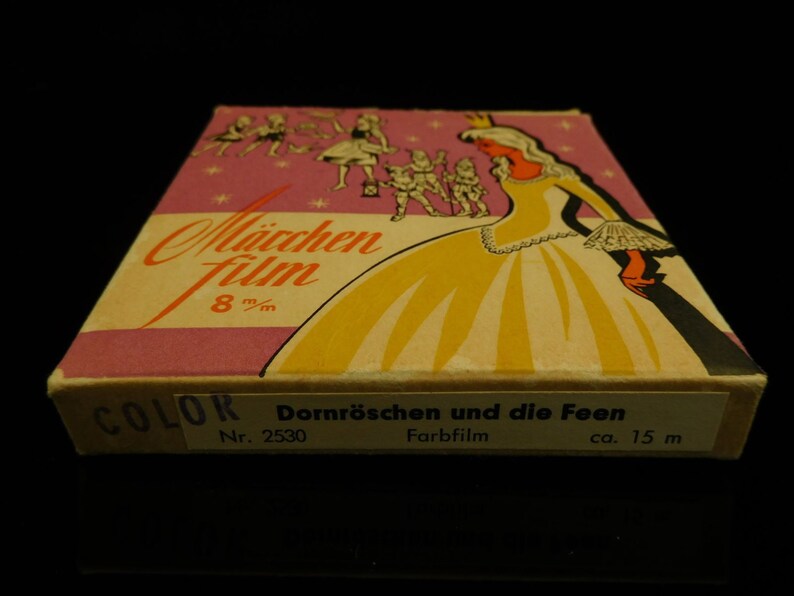 Vintage 8mm Film, Film of a fairytale, Märchenfilm, Dornröschen, Sleeping Beauty and the Fay, 1960s Germany, collectible toy, cult Kids Film imagem 3