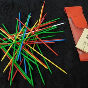 Tafelspel, verzamelobject, vintage Mikado Pick-up Sticks, in originele verpakking met instructie, sterke plastic pick-up sticks, subtiliteitsspel
