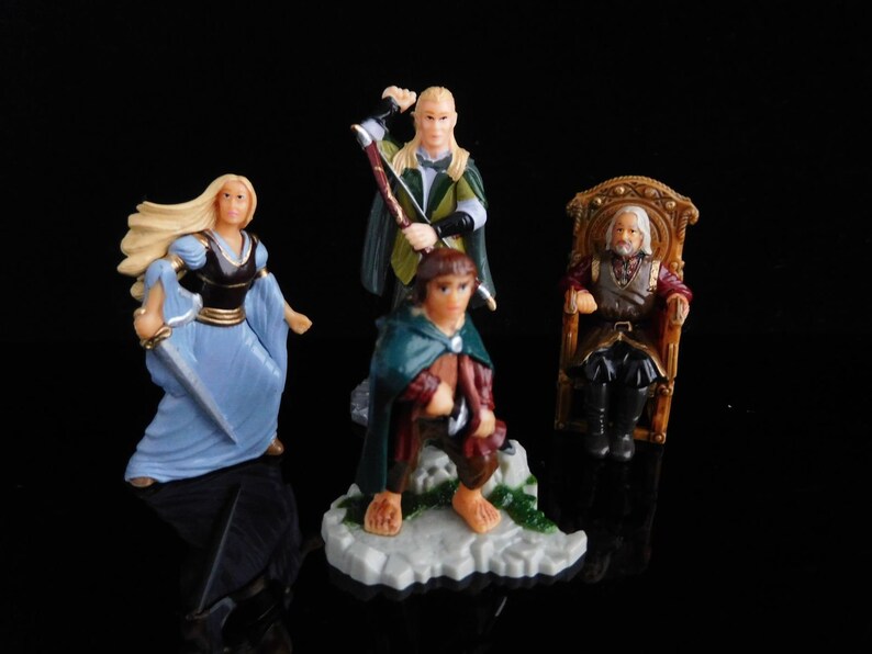 Vintage Toys, Collectible, The Lord of the Rings SET II, The Two Towers, Complete Series of 10 Figures, KINDER Surprise Figurines image 8