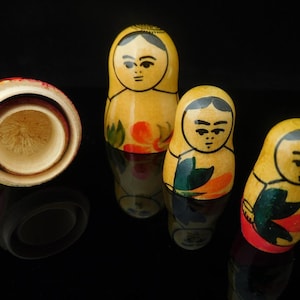 Vintage Toys, Collectible, Miniature, Matrjoschka, Matroschka, Babuschka, Matruschka, Matroyshka, Russian Dolls, Made in Russia 1960s