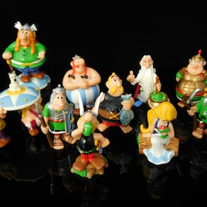 Cake Toppers, vintage toys, original vintage ASTERIX and the Romans Miniatures, complete Series of 10 Plastic Figurines