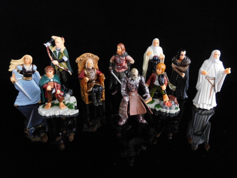 Vintage Toys, Collectible, The Lord of the Rings SET II, The Two Towers, Complete Series of 10 Figures, KINDER Surprise Figurines image 1