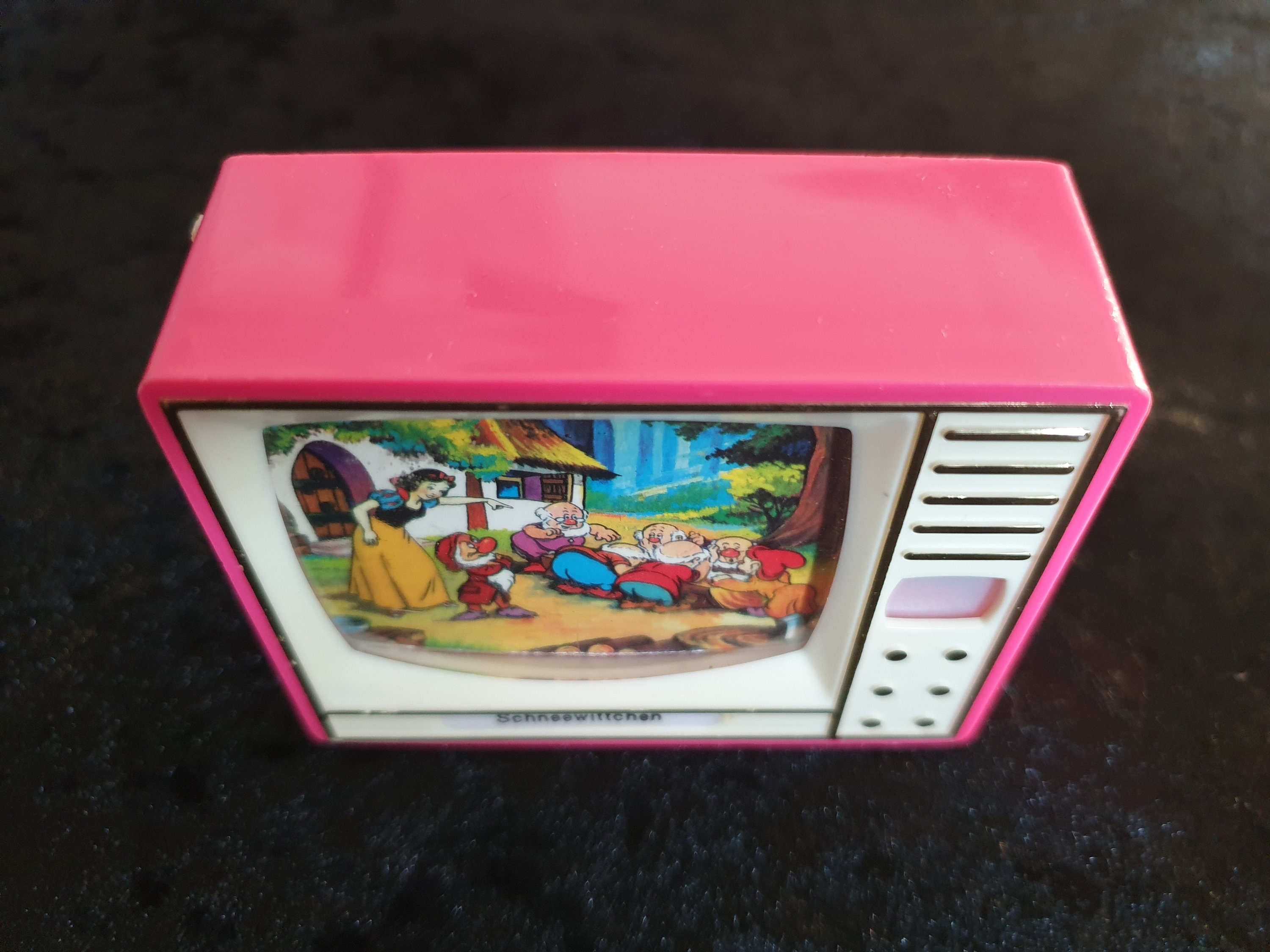 RARE vintage miniature TV, PLASTISKOP with cartoon Tom & Jerry